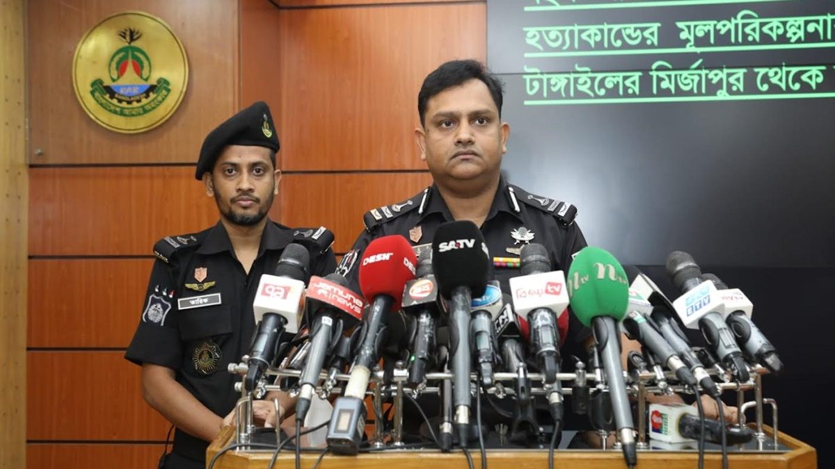 নাশকতা ঠেকা‌তে বাসে যাত্রীর ছদ্মবেশে থাক‌বে র‌্যাবের গোয়েন্দারা