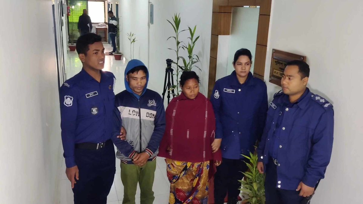 পরকীয়া প্রেমিককে হত্যার দায়ে প্রেমিকা গ্রেপ্তার