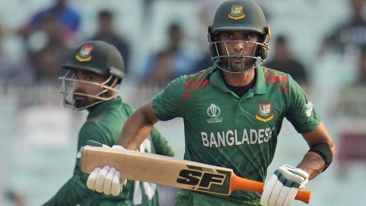 ব্যাটিং অর্ডারে প্রমোশন পেয়ে রিয়াদের ফিফটি