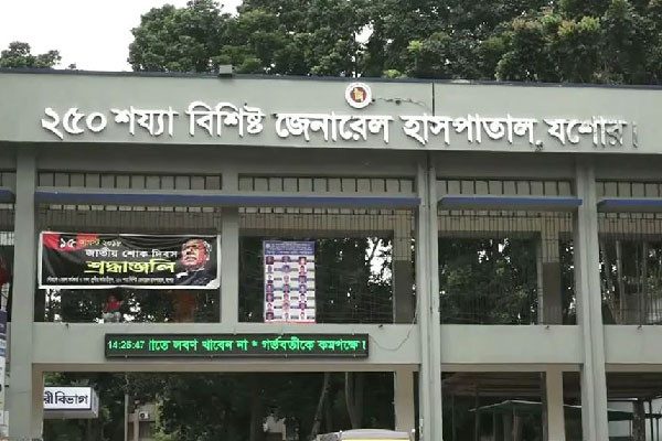 অভয়নগরে অরক্ষিত রেলক্রসিংয়ে মোটরসাইকেল আরোহীর মৃত্যু
