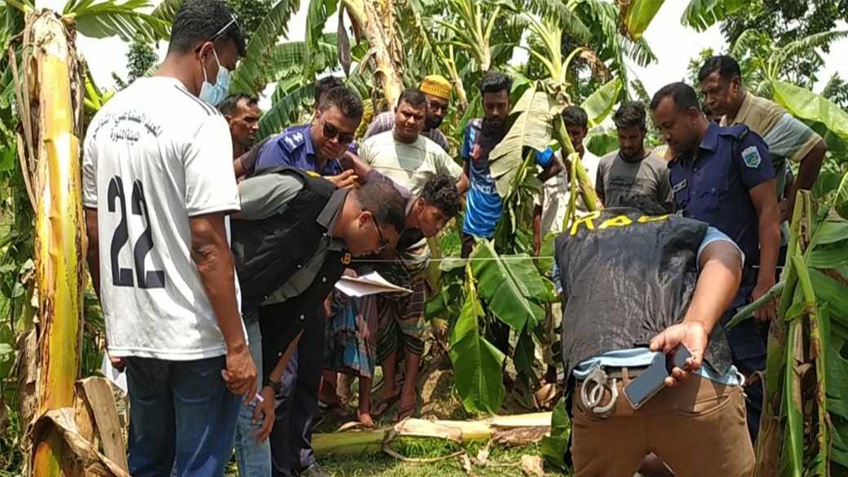 কলাবাগানে মিলল ভ্যানচালকের হাত-পা বাঁধা লাশ