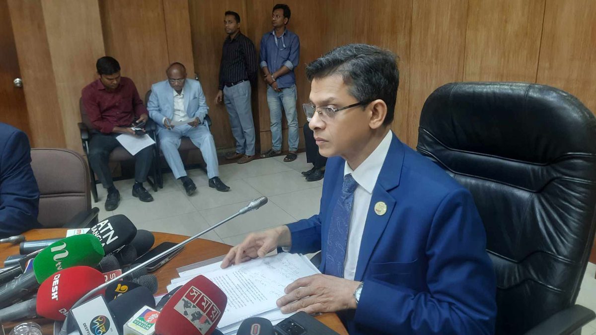 ব্যক্তিগত উপাত্ত সুরক্ষা আইন ভঙ্গে ৩-৫ লাখ টাকা অর্থদন্ড