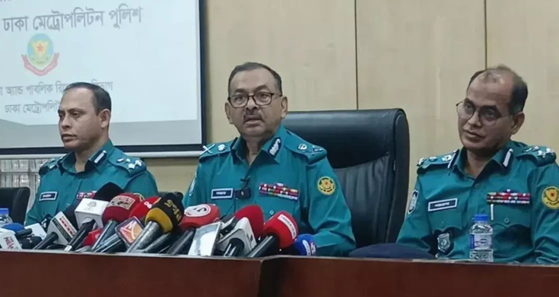 দেশবাসীর কাছে ক্ষমা চাইলেন ডিএমপি কমিশনার