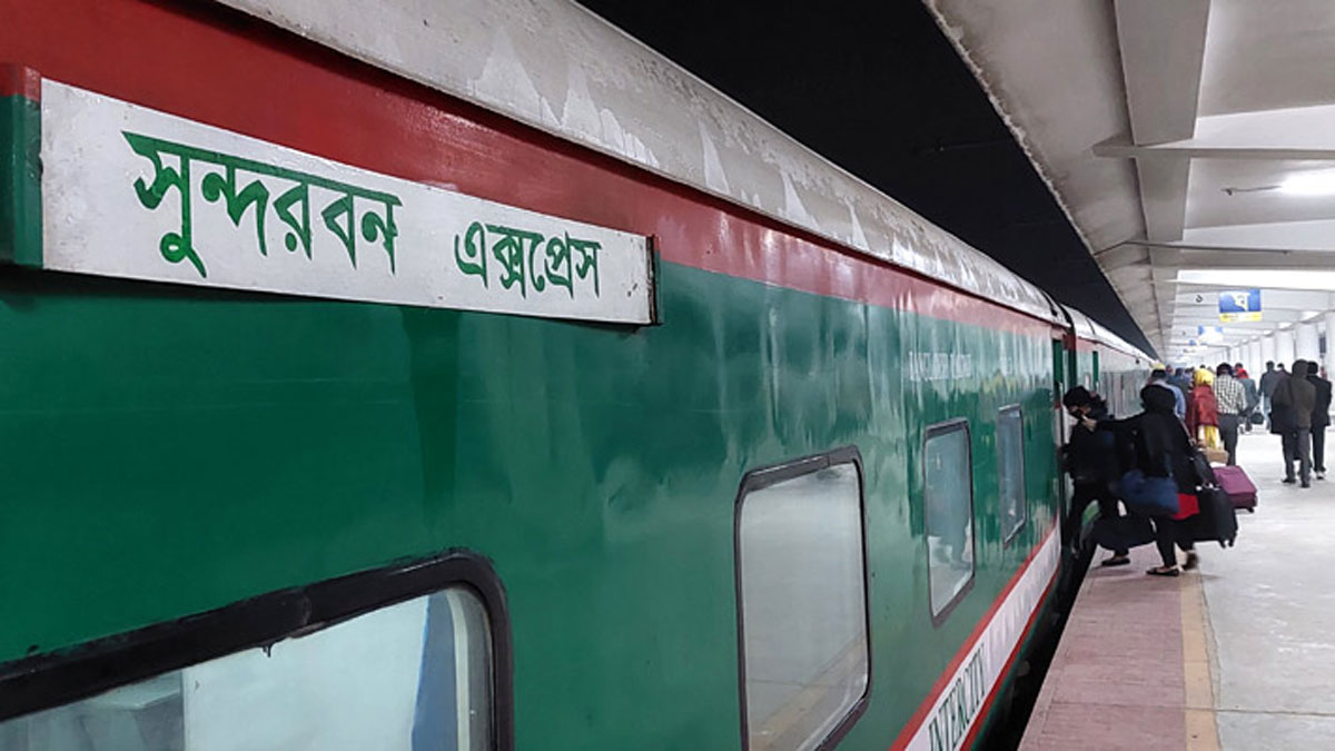 বদলে যাচ্ছে ‘সুন্দরবন এক্সপ্রেস’ ট্রেনের রেক