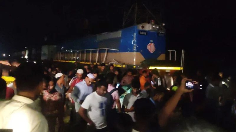 মালবাহী ট্রেন সিগন্যাল অমান্য করায় ভৈরবে দুই ট্রেনের সংঘর্ষ