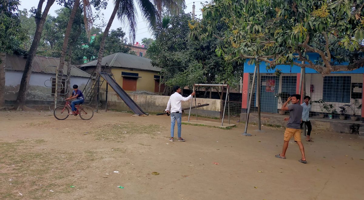 কুমারখালীতে ২৩০ শিক্ষাপ্রতিষ্ঠানের মধ্যে শহীদ মিনার নেই ১৮৩টিতে