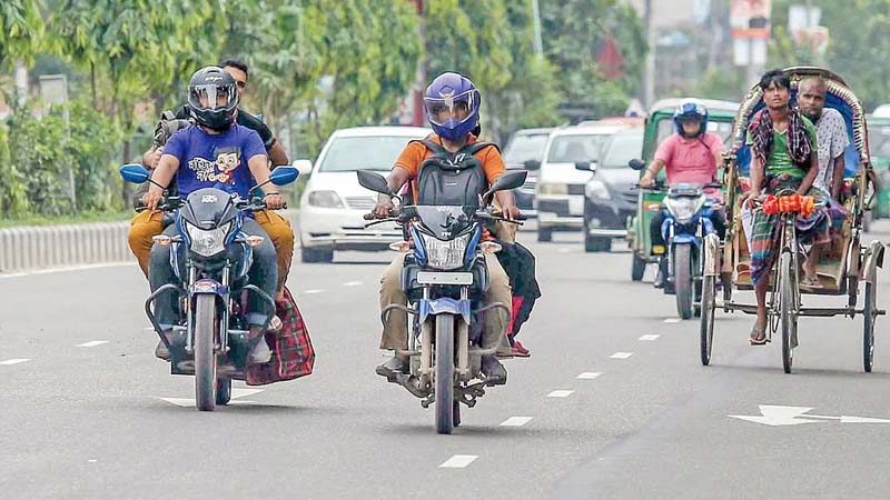 মোটরসাইকেলে বসছে না অগ্রিম আয়কর