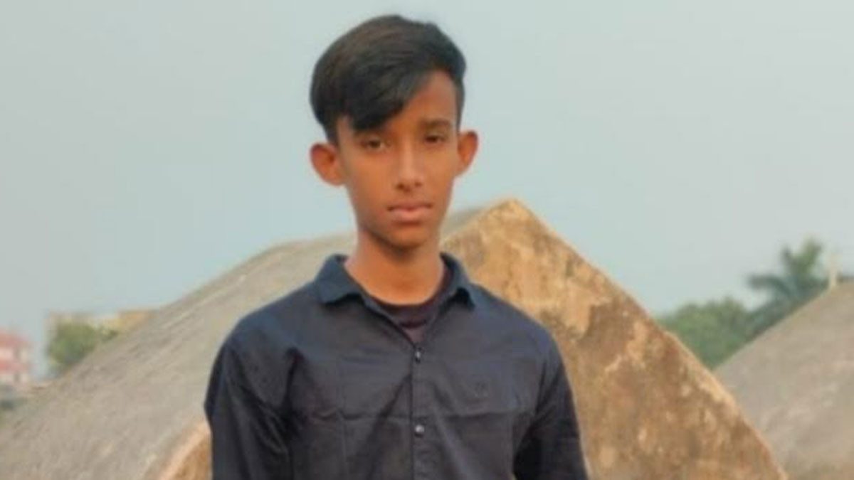 নবম শ্রেণির ছাত্রের হাতে প্রাণ গেল বন্ধুর