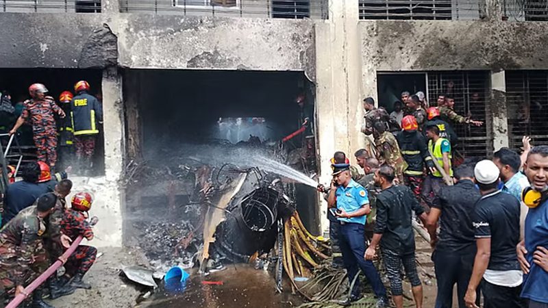 উত্তরায় বিমান বিধ্বস্ত :জাতীয় বার্নে আরও ৫ মৃত্যু,নিহত বেড়ে ২৫