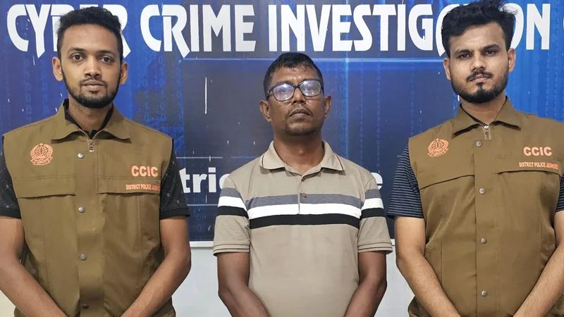 চিকিৎসা করাতে গিয়ে নারী চিকিৎসককে ধর্ষণ, ভুয়া মেজর গ্ৰেপ্তার