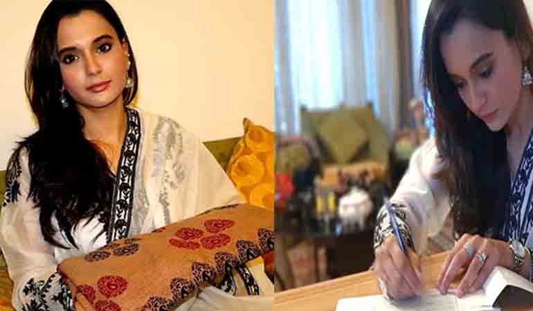 এবার লাখ টাকায় পোড়া শাড়ি কিনলেন সাবিলা নূর
