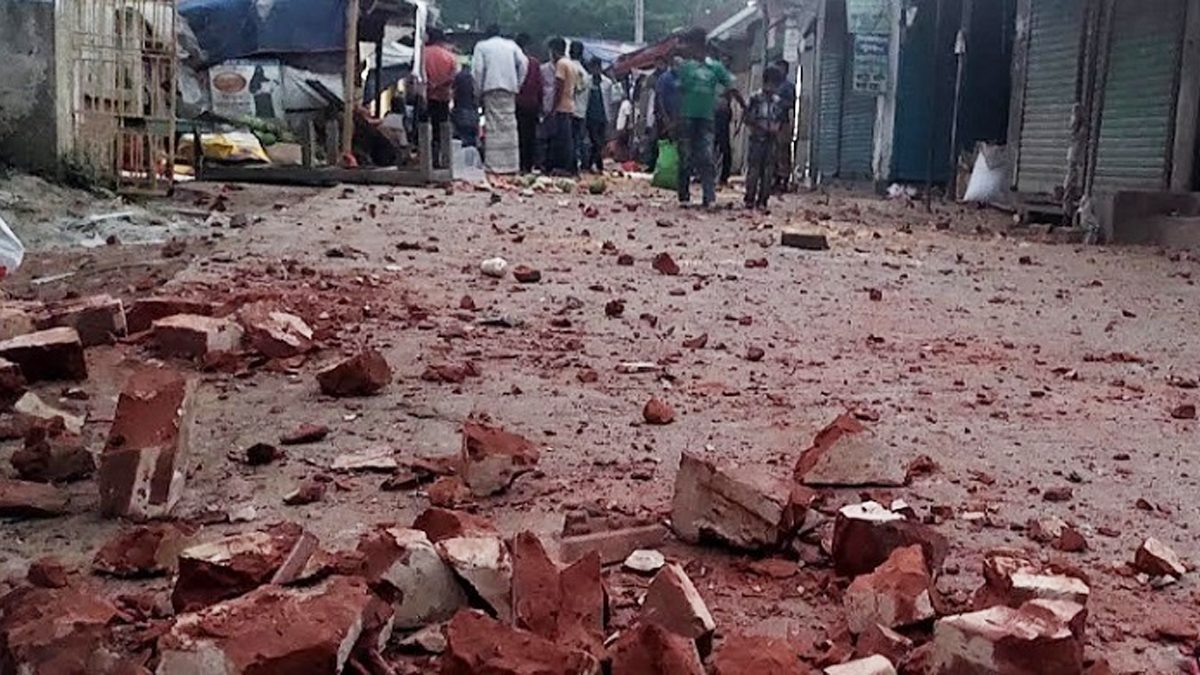 ইফতারের সময় ৪ গ্রামবাসীর সংঘর্ষ, আহত ২০
