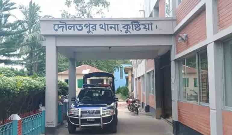 কুষ্টিয়ায় চাচাতো ভাইকে কুপিয়ে হত্যা