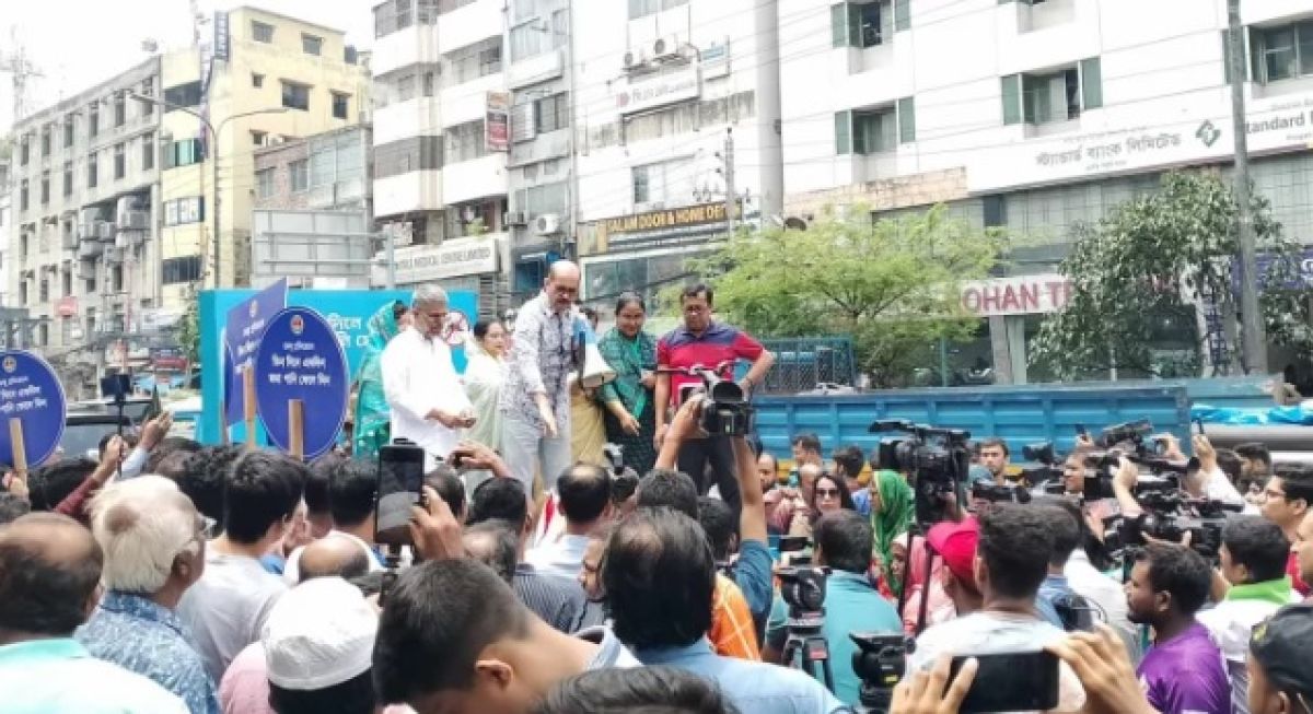 ডাবের খোসা, চিপসের প্যাকেট দিলেই মিলবে টাকা!