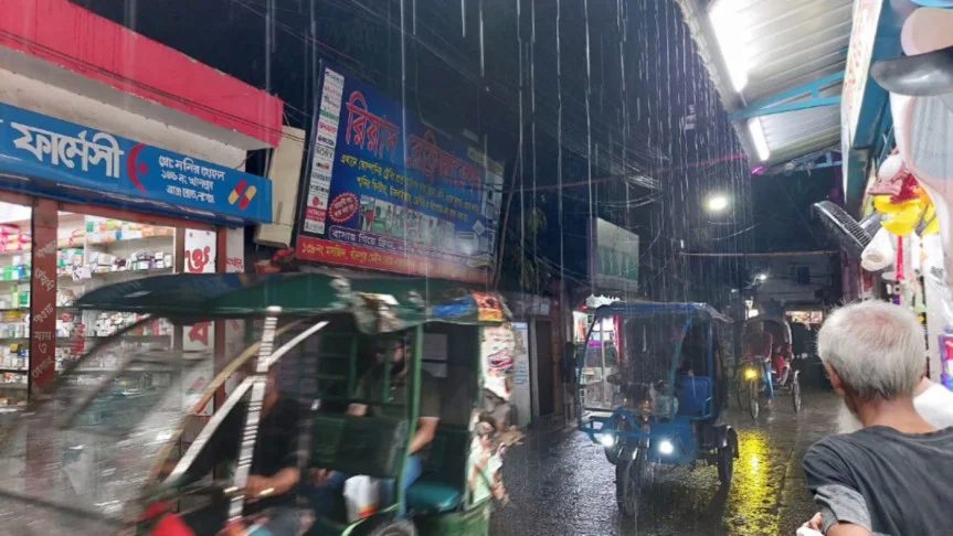 রাজধানীতে স্বস্তির বৃষ্টি
