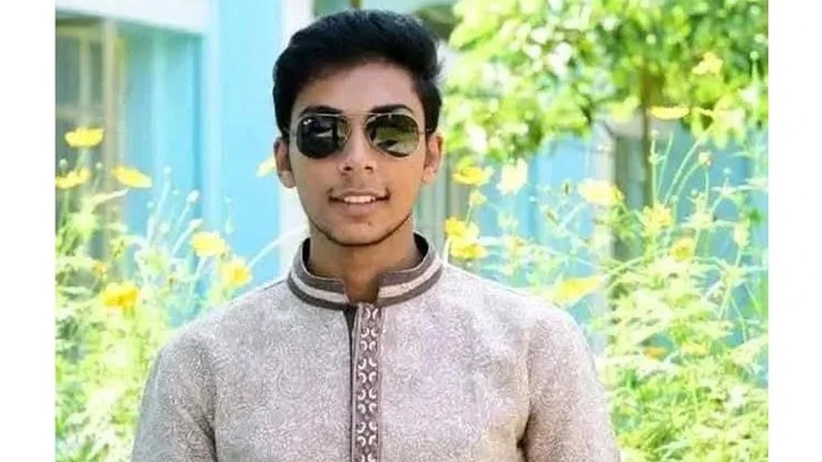১৮তম জজ নিয়োগ পরীক্ষায় দেশসেরা রাবির সিয়াম