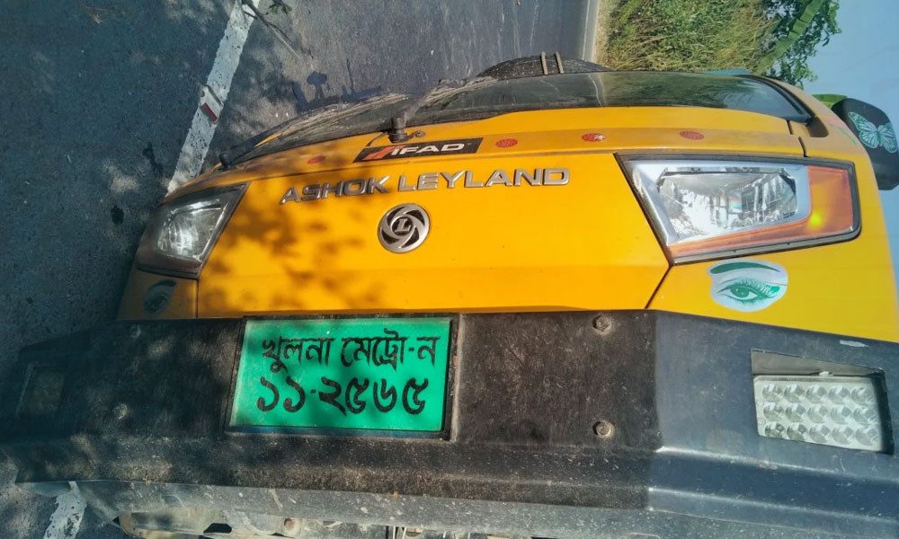 গোপালগঞ্জে পিকআপ চাপায় বাবা-মেয়ে নিহত