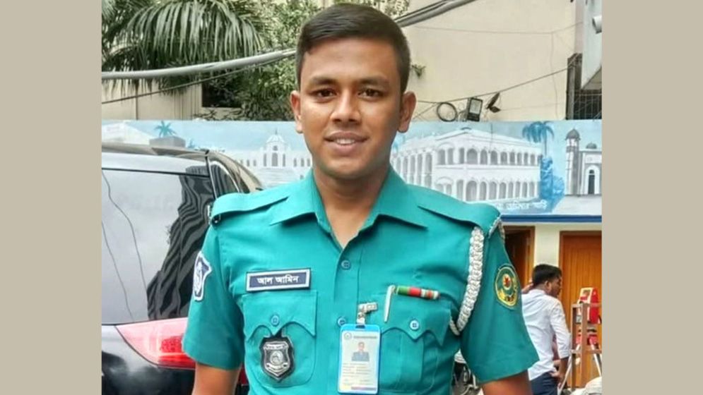 ছিনতাইকারী ধরতে গিয়ে বাসের ধাক্কায় প্রাণ গেল পুলিশ কনস্টেবলের
