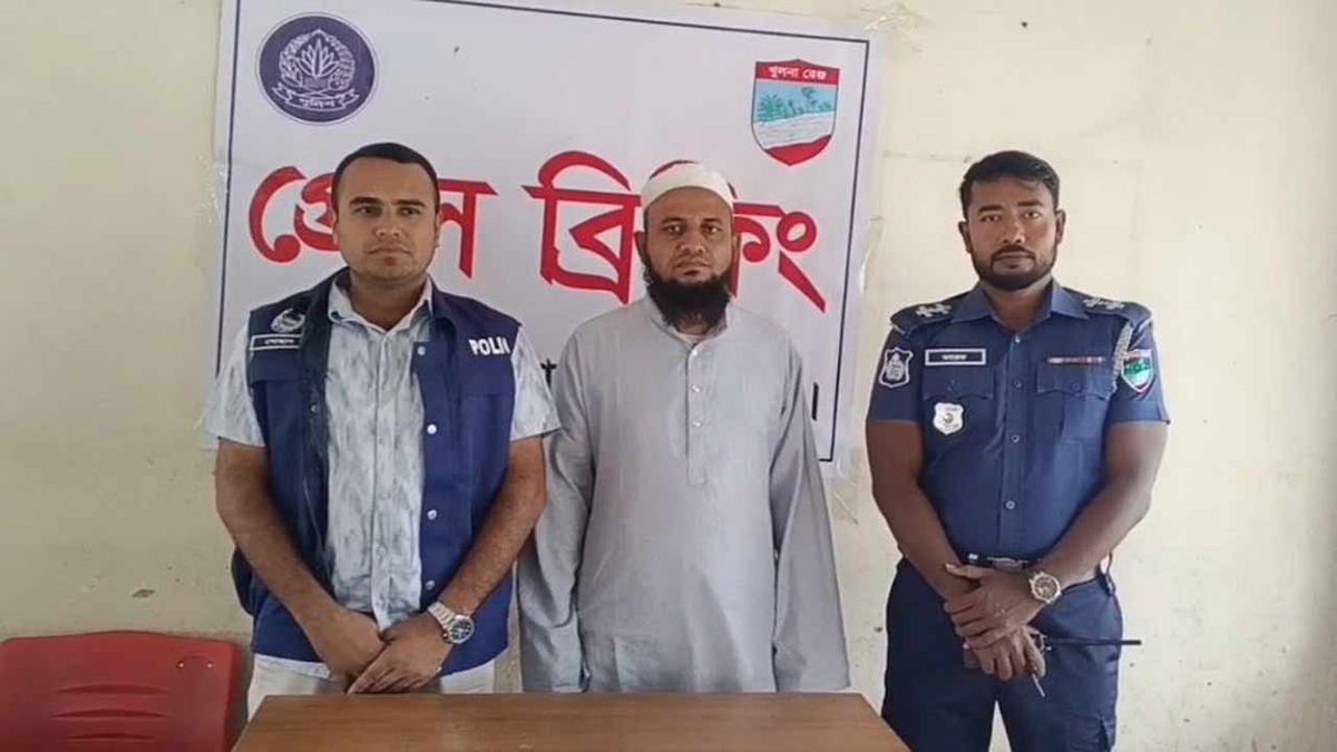 কুষ্টিয়ায় তৃতীয় শ্রেণির ছাত্রীকে যৌন নিপীড়নের চেষ্টার অভিযোগে মাদরাসা শিক্ষক কারাগারে