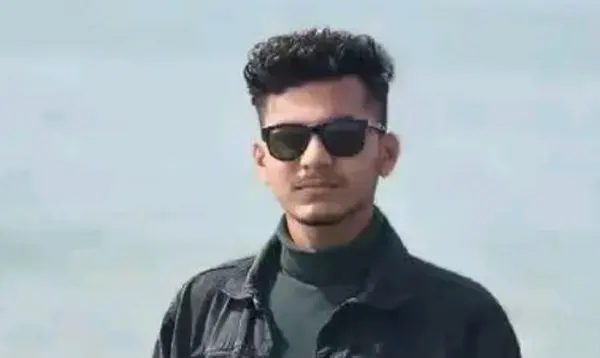 কলেজের মালামাল চুরির অভিযোগে কলেজ ছাত্রদল সভাপতিকে বহিষ্কার