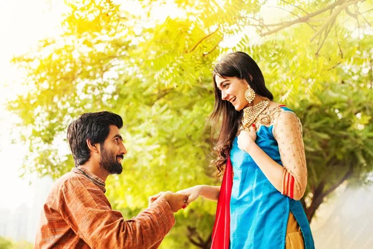 পুরুষেরা বিবাহিত নারীর প্রেমে পড়েন কেন?