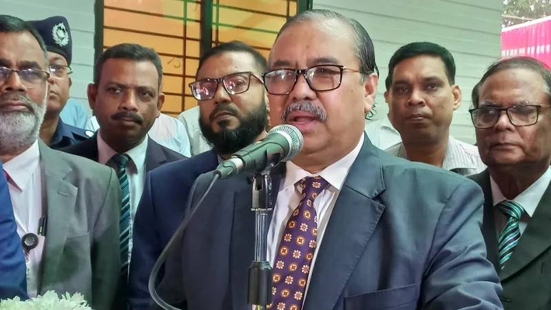 কল্যাণে আইন পেশাকে কাজে লাগাতে হবে প্রধান বিচারপতি